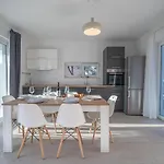 Wonderhouse Sovlja Villa