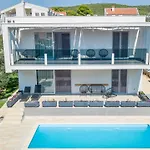 Villa Wonderhouse Sovlja Tribalj