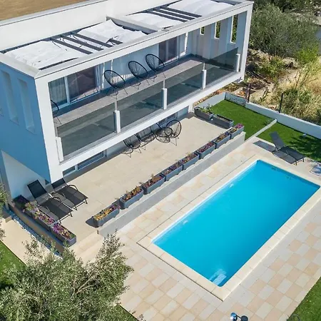 Wonderhouse Sovlja * Tribalj