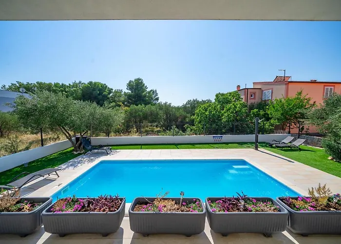 Wonderhouse Sovlja * Tribalj