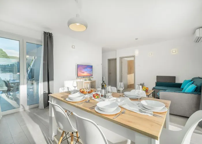 Wonderhouse Sovlja * Tribalj